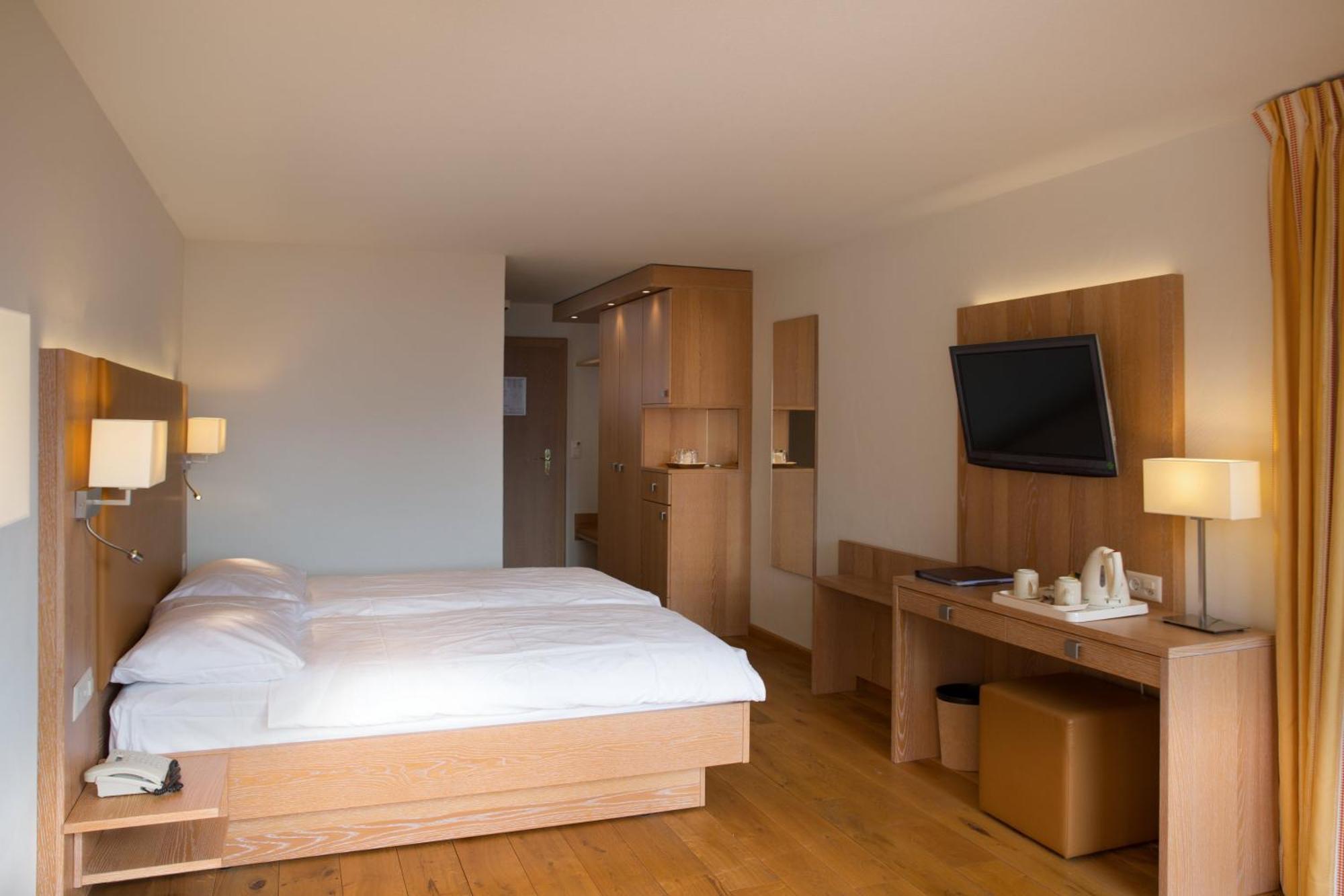 Hotel Helvetia Intergolf Кран-Монтана Экстерьер фото