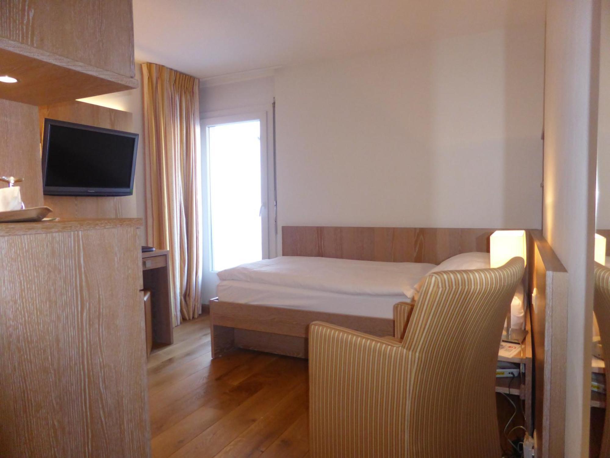 Hotel Helvetia Intergolf Кран-Монтана Экстерьер фото